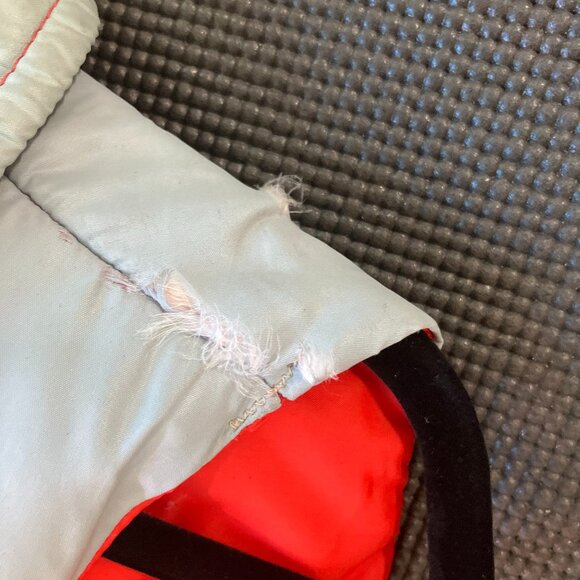 Vintage Puffer Vest - Picture 2 of 4